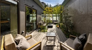 ふふ 熱海 木の間の月